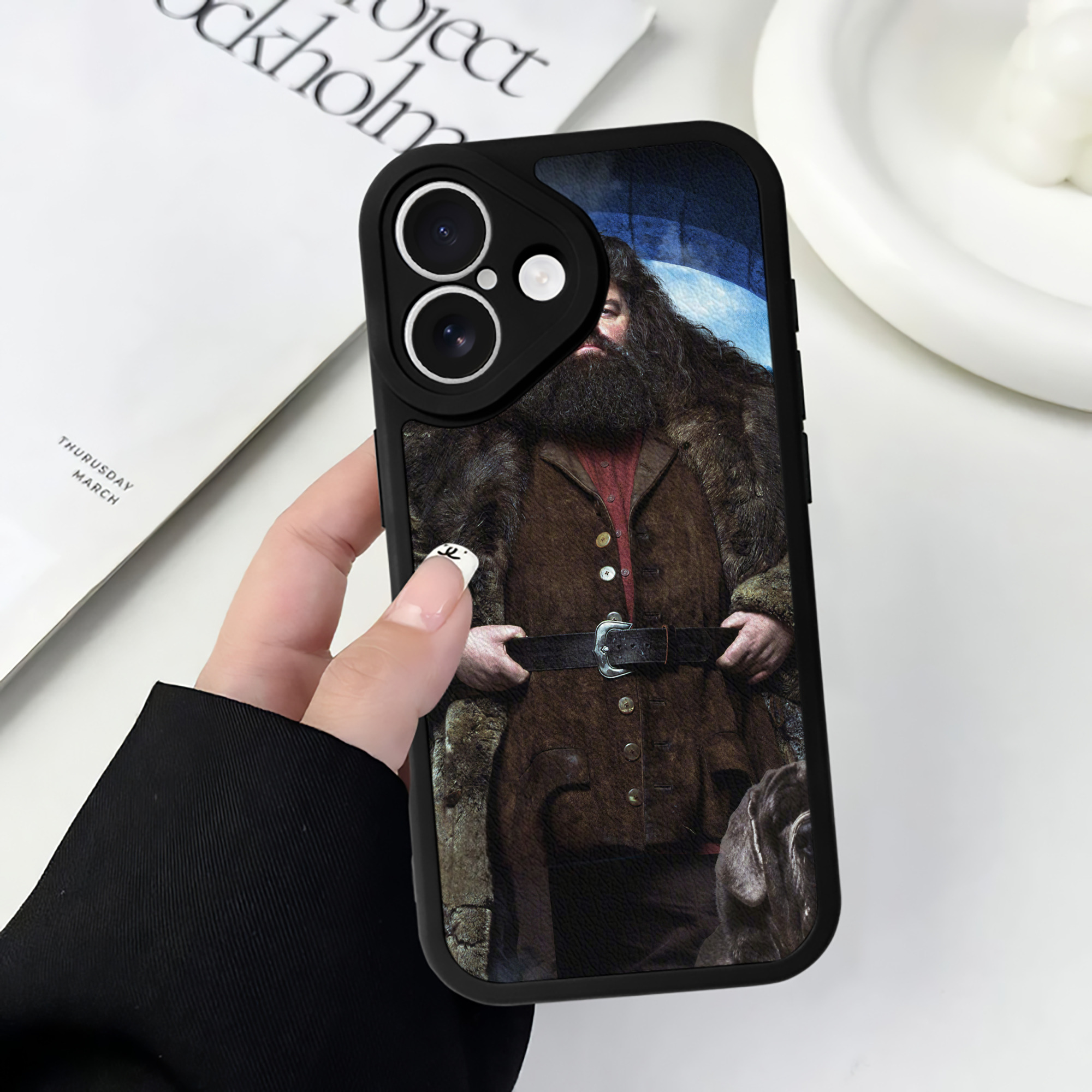 （画像用） Harry Potter ハリー・ポッターシリーズ 【iPhone 16シリーズ対応】シリコンスマホケース（レザー調） 材質：シリコン